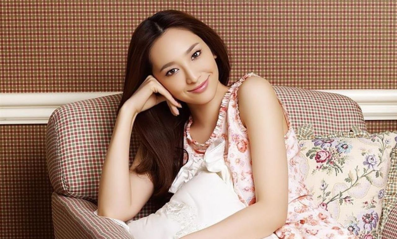 原创41岁吴佩慈近照隐藏了6年豪门老公原来是我们熟悉的他