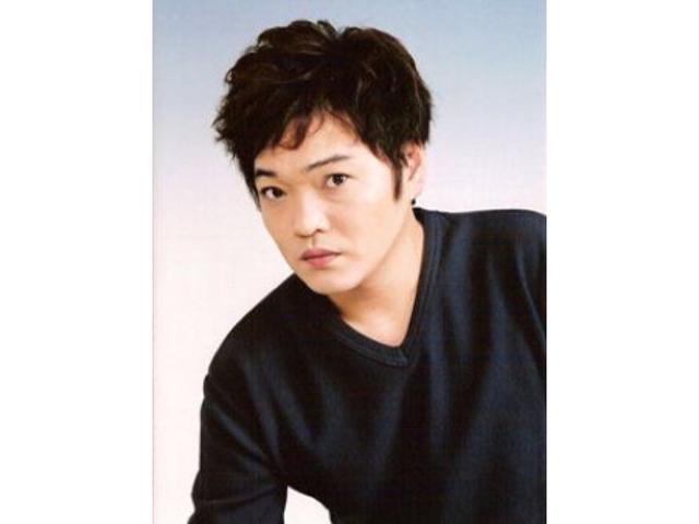 3. 堀川亮既然提到了新一,就必须说一说服部平次了.