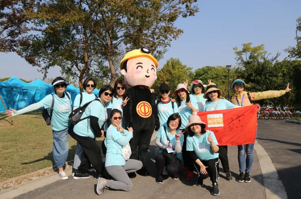 第五季幸福宝山路文明修身行主题健步走活动圆满收官啦