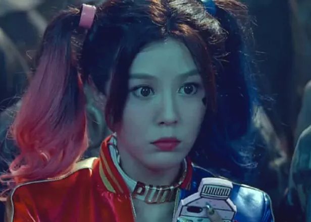 中国版的"小丑女",忍住了李金铭,躲过了张小斐,却被她沦陷!