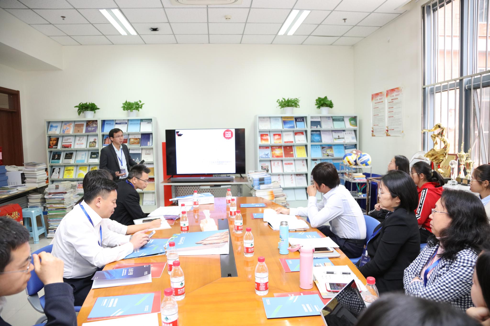 在安徽财经大学会计学院院长翟胜宝教授主持下,中国会计学会常务副