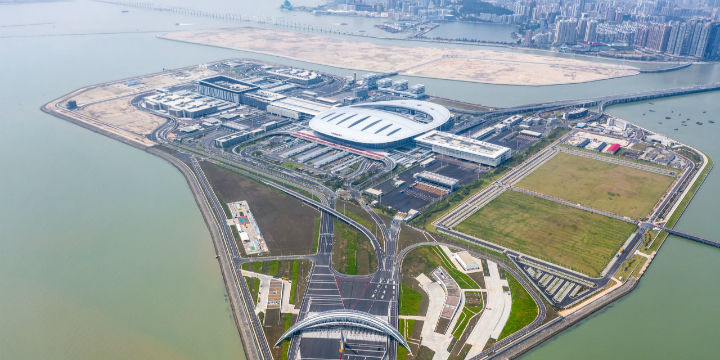 港珠澳大桥人工岛上将建约97万平方的超级综合体