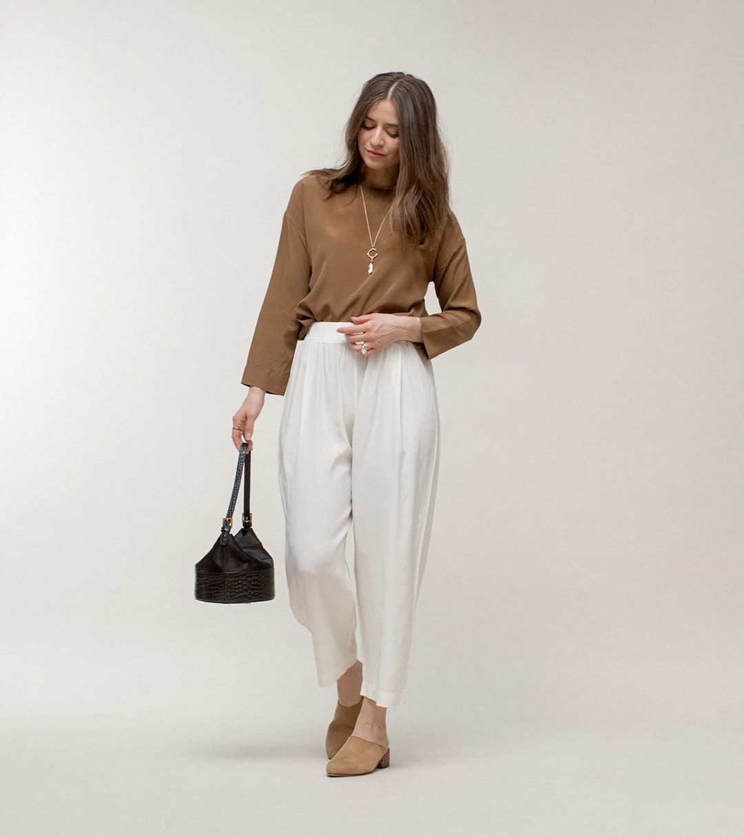 时尚博主的20套极简主义穿搭