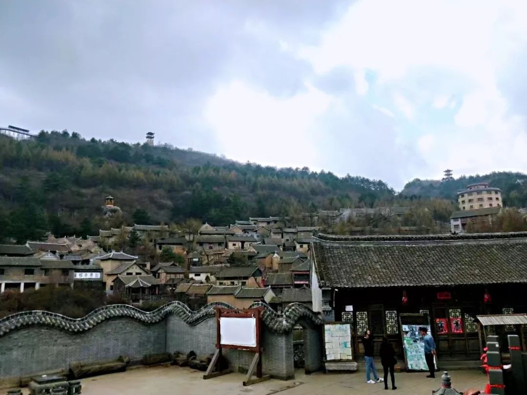 大巴自駕抱犢寨叫河牛鎮天河大峽谷2日3景純玩團