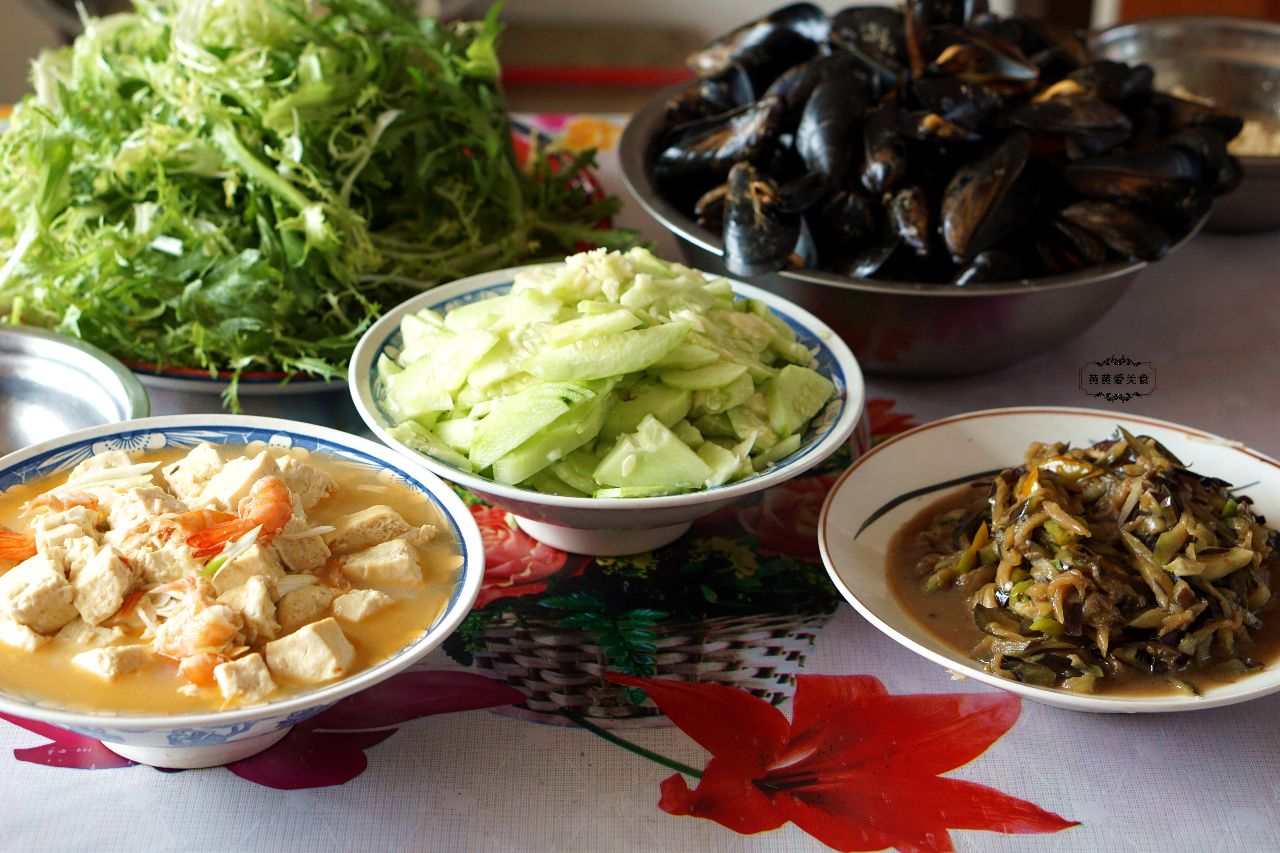 原創曬曬膠東的農家飯食材當季做法簡單大盤大碗家常菜最香