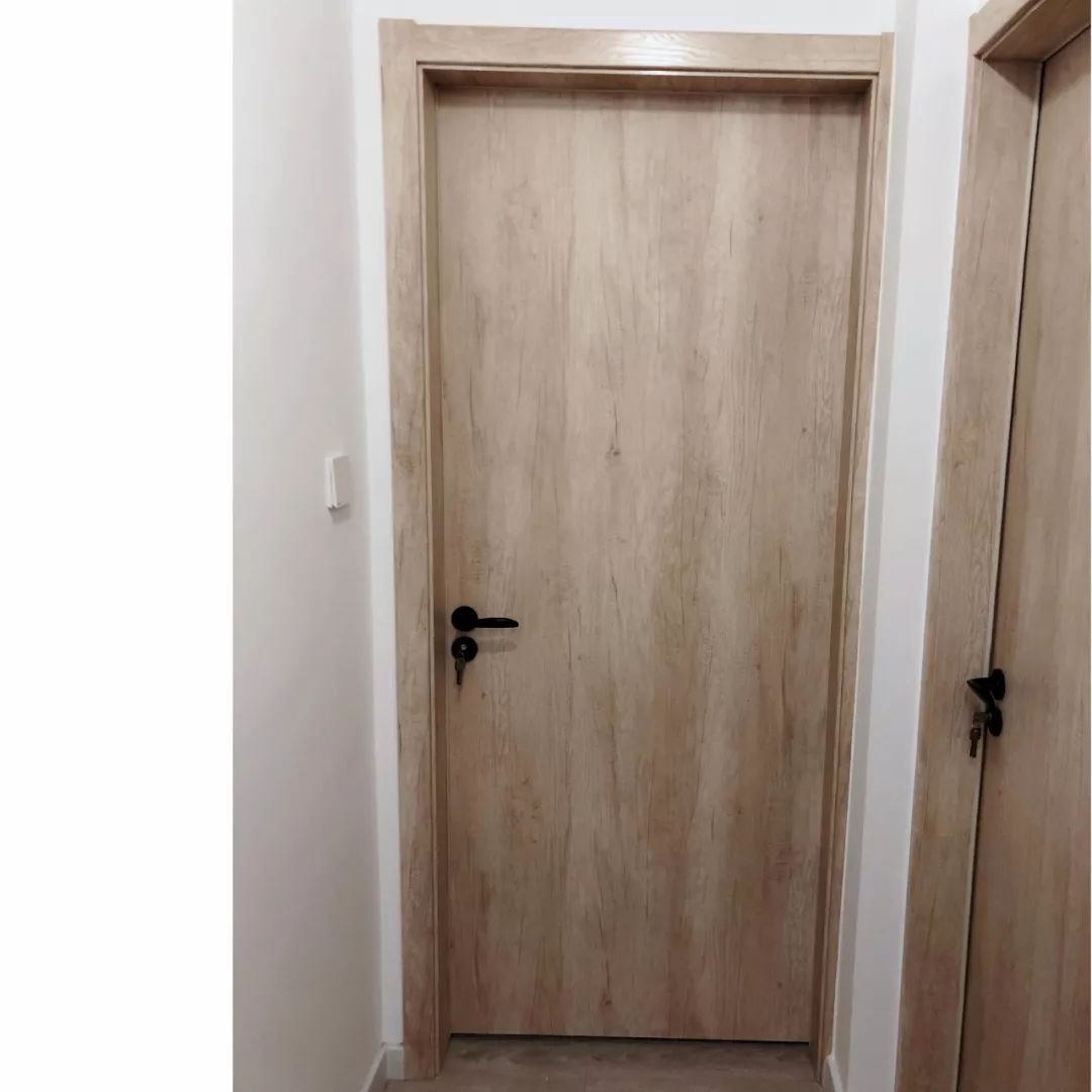 别纠结小户型用什么房门了这几款都挺好看的