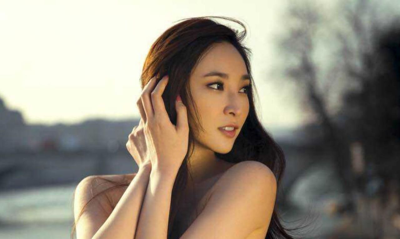 原创41岁吴佩慈近照隐藏了6年豪门老公原来是我们熟悉的他