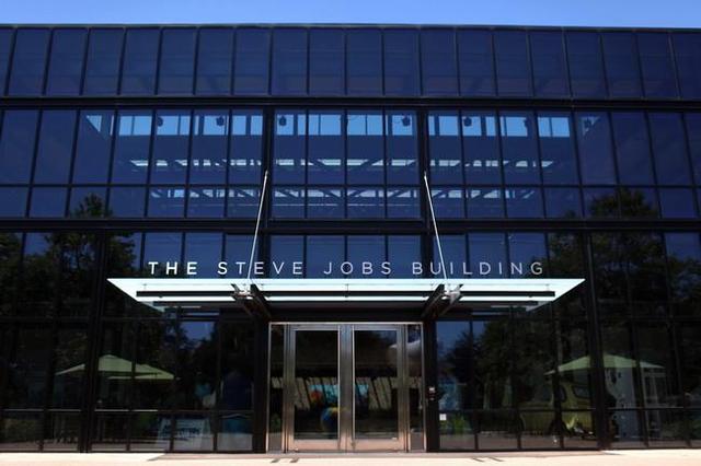 乔布斯崇尚极简,偌大皮克斯大楼只设计一个厕所,员工怎么解决?_交流