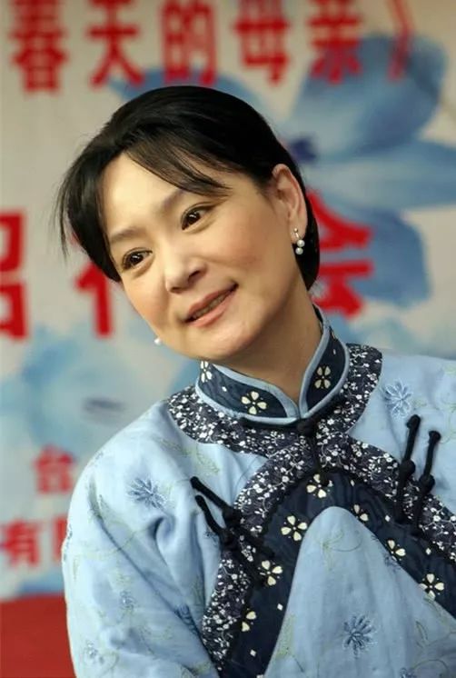 被前夫抛弃终生不孕,现丈夫坠楼身亡,60岁晚年凄凉