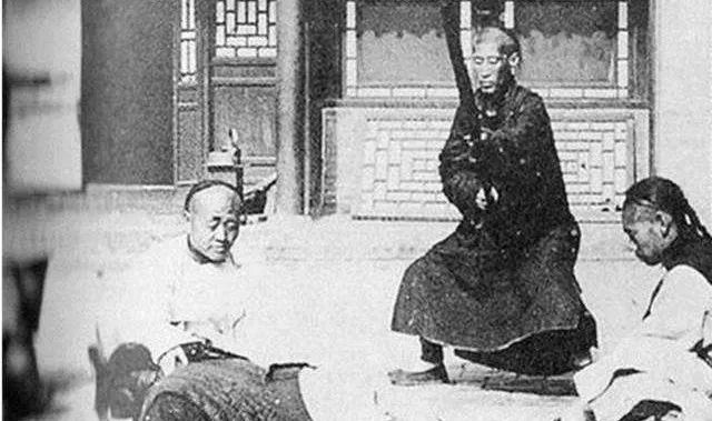 古代“杖刑”打屁股有多疼?_年间