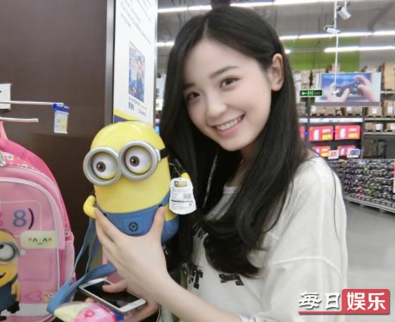 金雯昕是怎么火的金雯昕家庭背景介绍