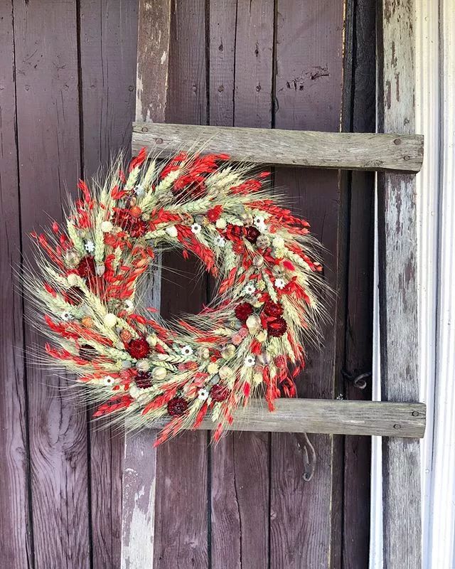 用收获的大麦,演绎秋天的风情