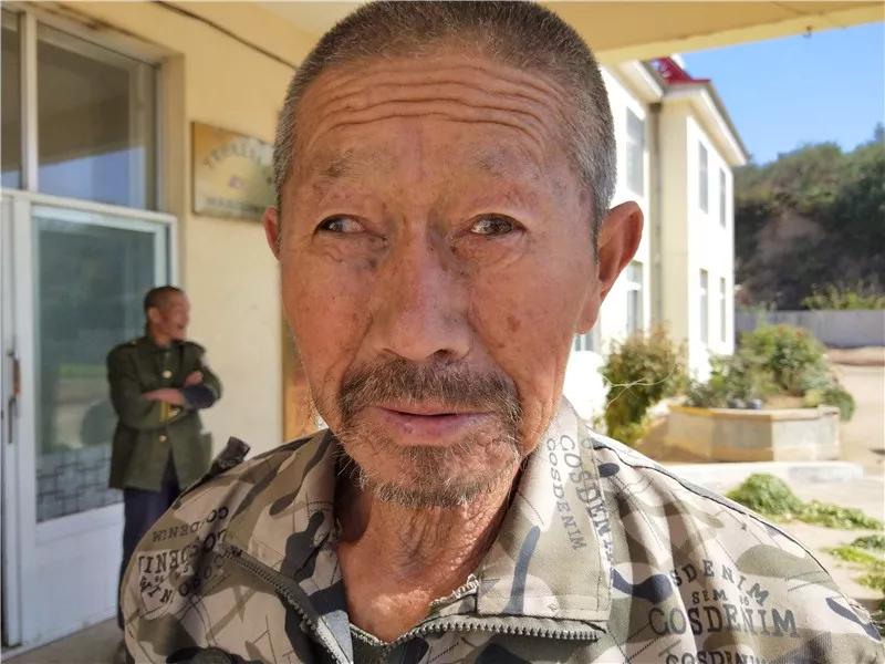 共有老人 37位瓦房店市万家岭镇敬老院敬,是一种情,一种爱,一种支持