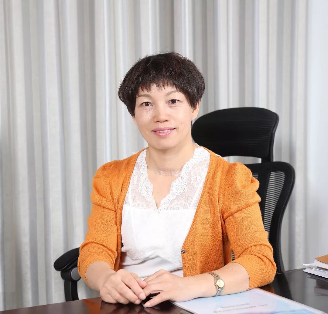 副院长王婵娟如是说:李满星医生善良,纯朴,是位有责任心的好大夫.