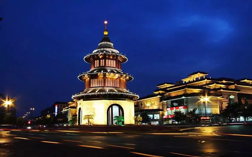 《追日》,《乾隆王朝》,《旗袍》,《早春二月》,均在乌镇取景拍摄