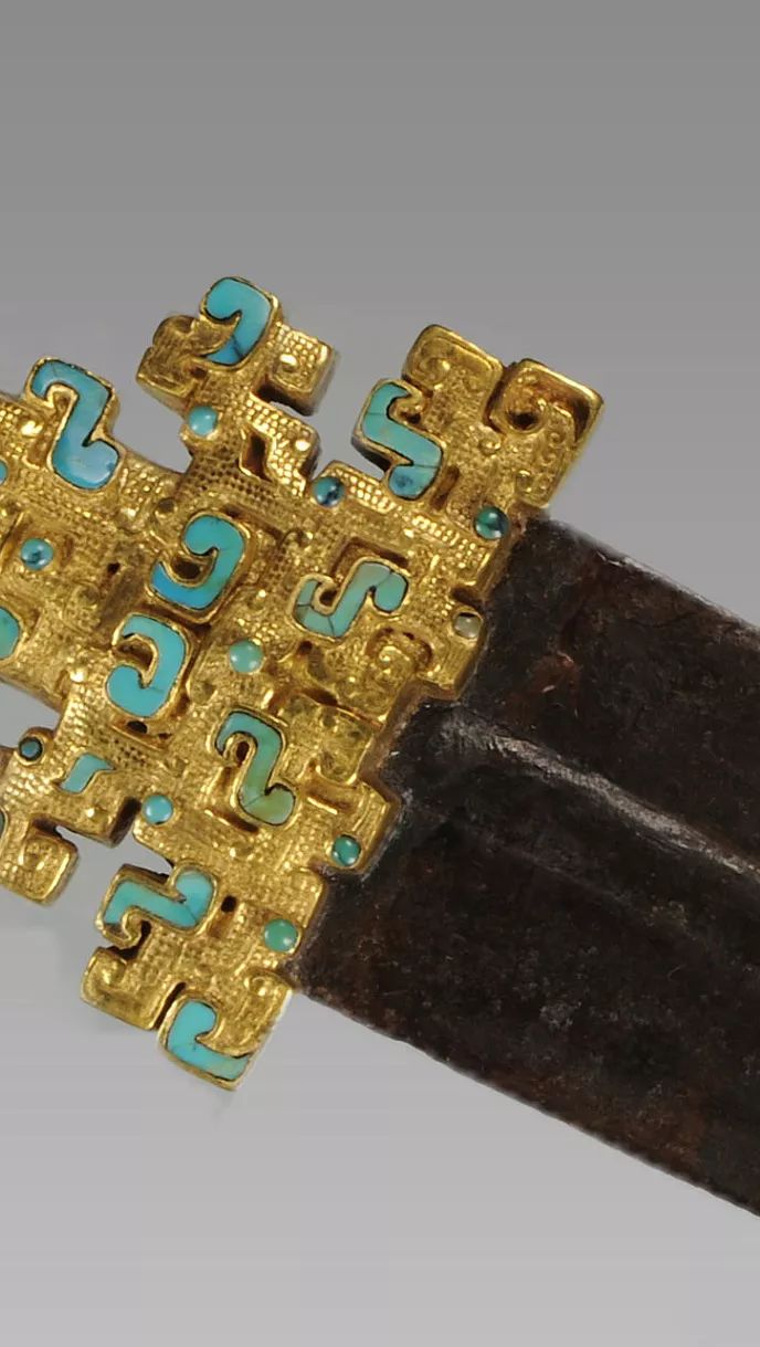 不足3平米的寒酸墓葬出土精美绝伦的秦剑之星