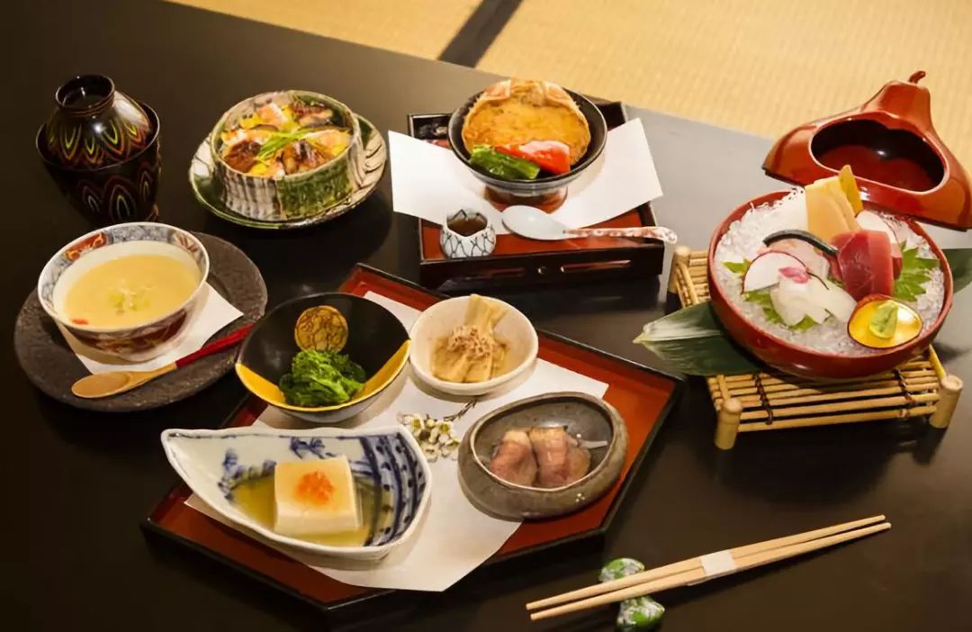 王思聪吃日料给差评,一顿饭15708元这么"难吃"?_日本
