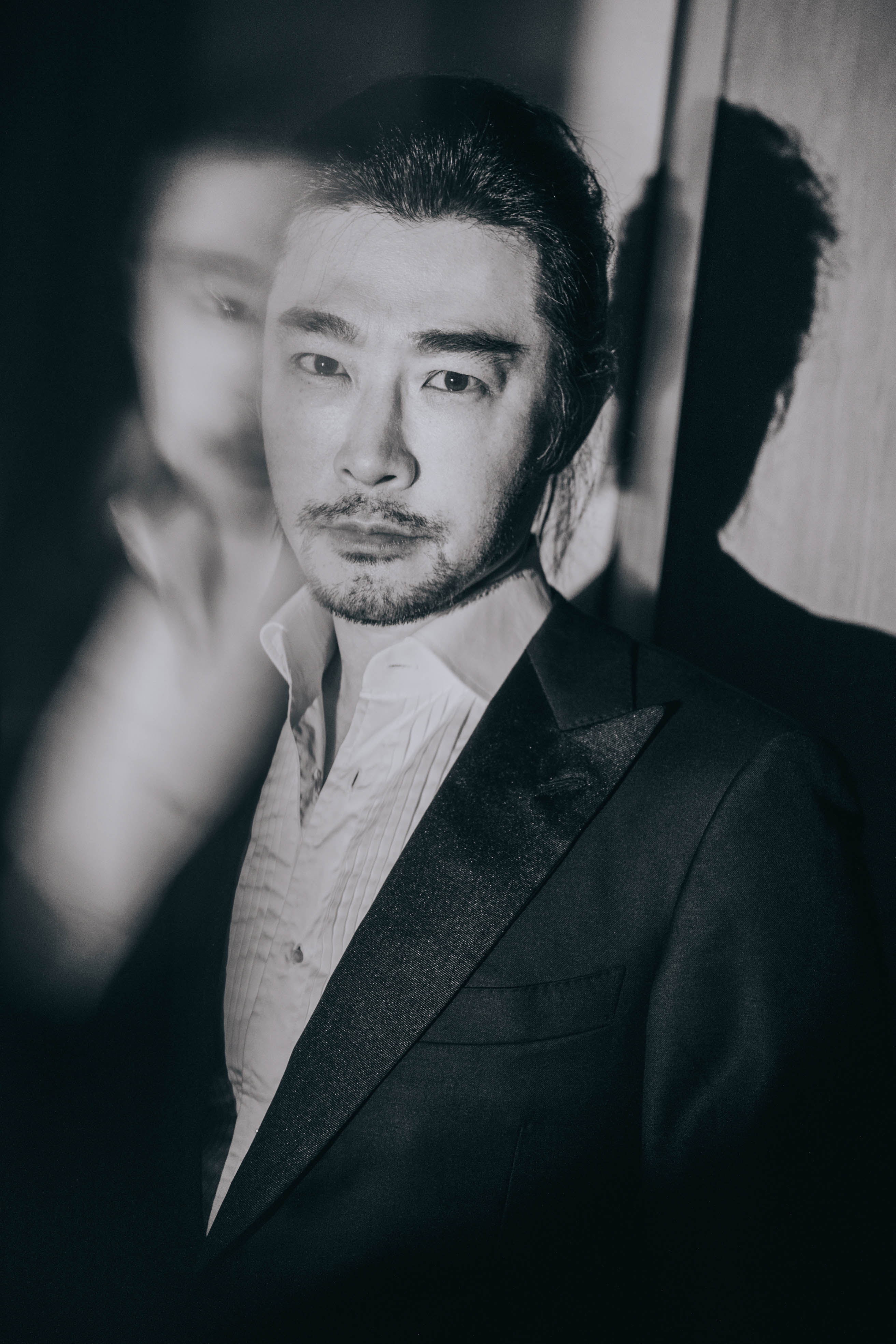 实力派演员黄维德携电影《嫌疑者说》亮相闭幕式红毯以及颁奖典礼.