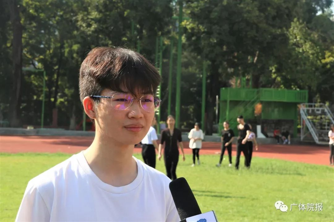 16名kpl选手今日广体应考 | 久诚坦言学历很重要,白衣直面网传专业