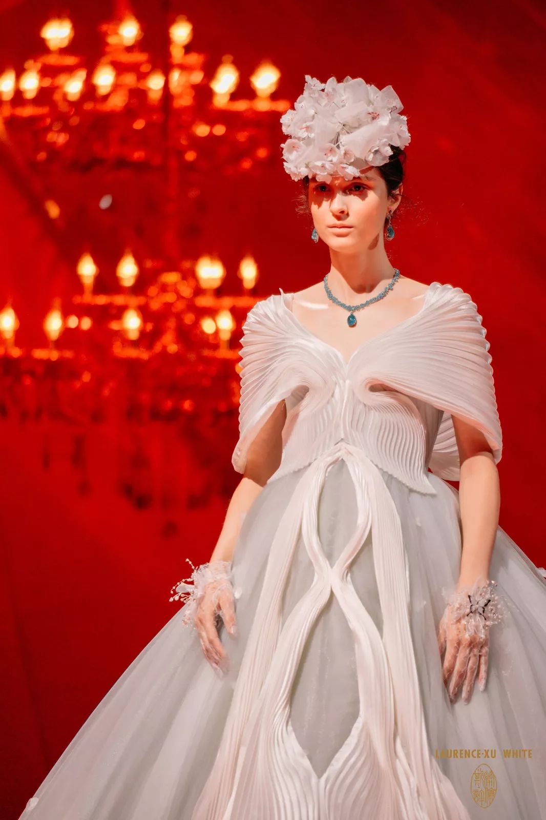 劳伦斯·许laurence· xu white "花神"大秀完美收官_婚纱