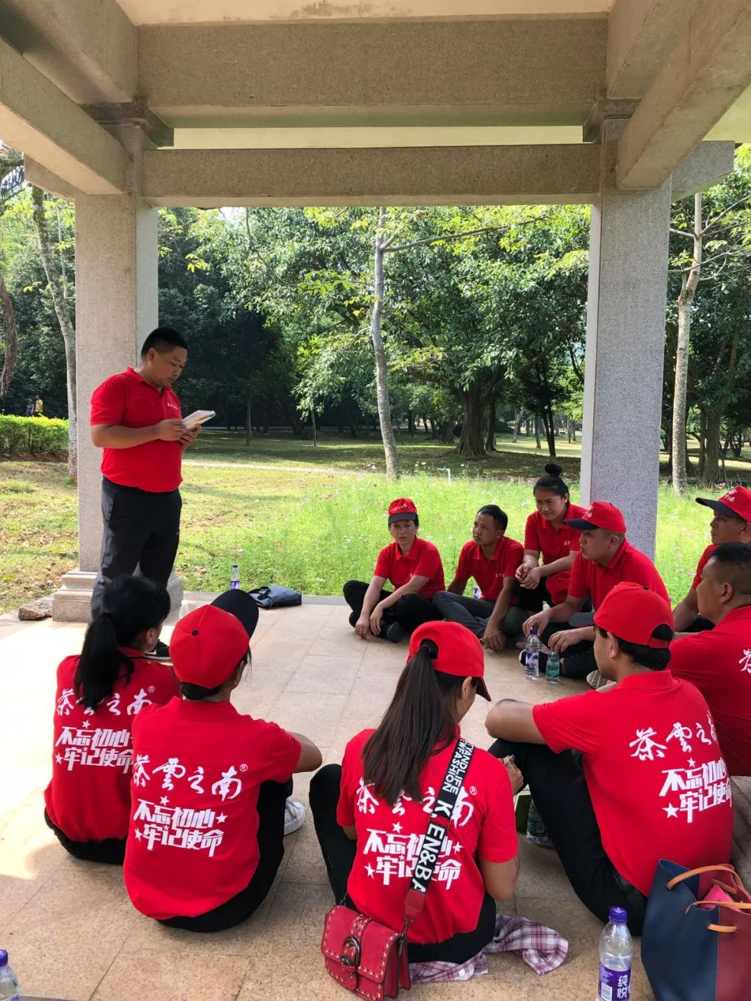 永德縣勐板鄉大田組【營銷總部】廣東省湛江市赤坎區軍民路6號翠堤灣a