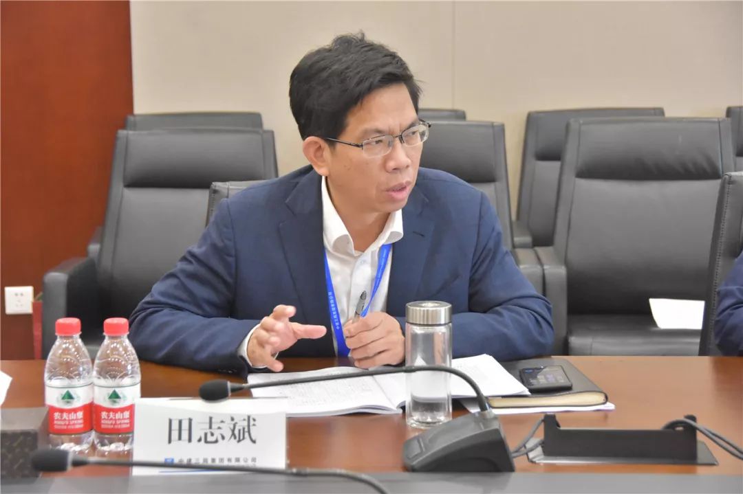 交中建三局主题教育第三指导组组长朱建辉,信息员余鹏飞与会指导.