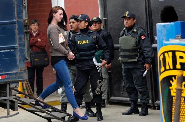 原创为赚外快试图托运11公斤违禁品出海关糊涂英国女生在秘鲁蹲大牢