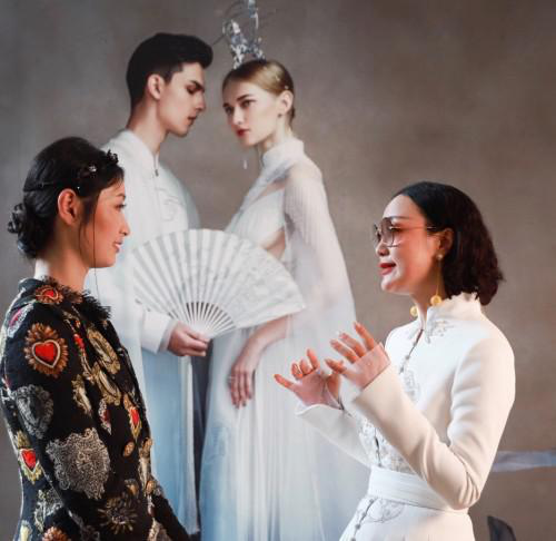 原创盖娅传说中国风惊艳巴黎时装周设计师熊英主张自然可持续