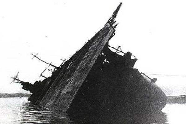 日本二战航母加贺号被发现沉在海底5400米深处船体仍保存完好