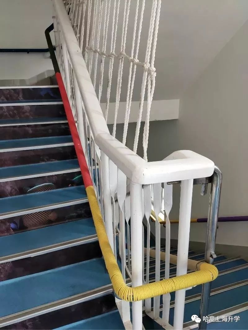 楼梯扶手防滑措施图片图片