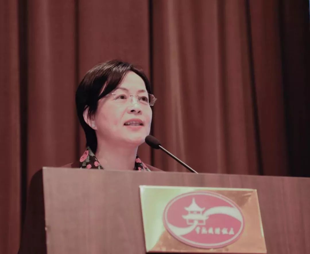 常熟市人民政府副市长赵红致辞10月19日上午,会议开幕式由常熟市文体