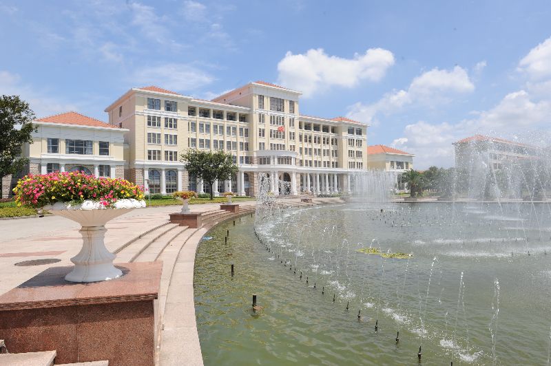 上海立信会计金融学院站10月23日(周三)13:30-16:00松江区文翔路2800