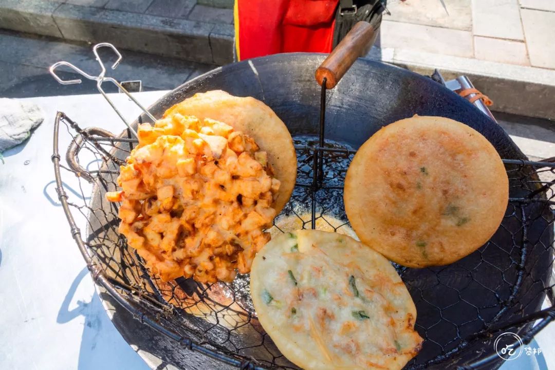 油粑子03郴州本地甜品可能就是五完小汤圆,好多年来都不曾变过的味道