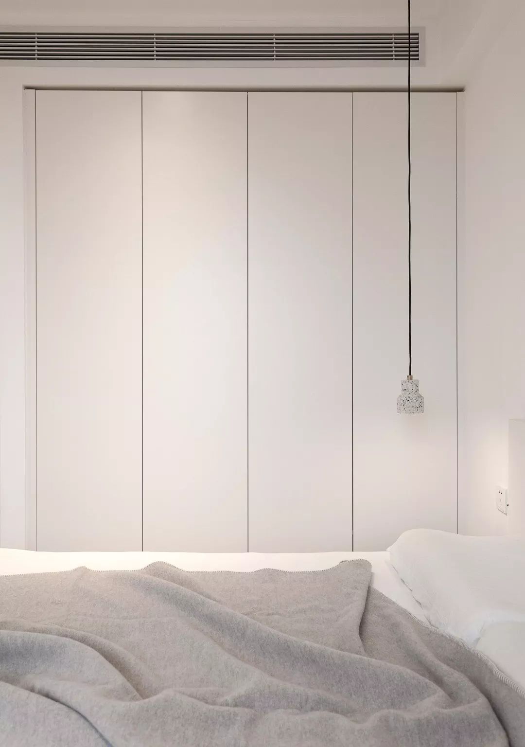 时尚情侣的极简宅,这样的设计竟然逼跑了施工队,逼疯了供应商