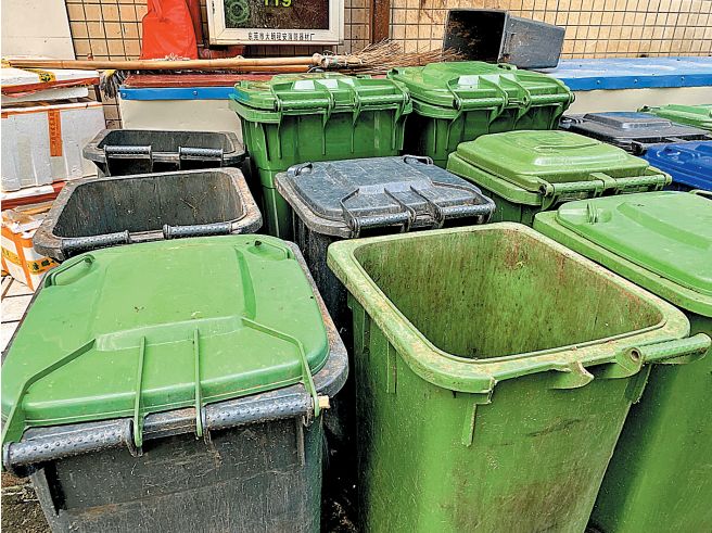 看细节找问题宝安深入开展水污染治理和创文工作检查