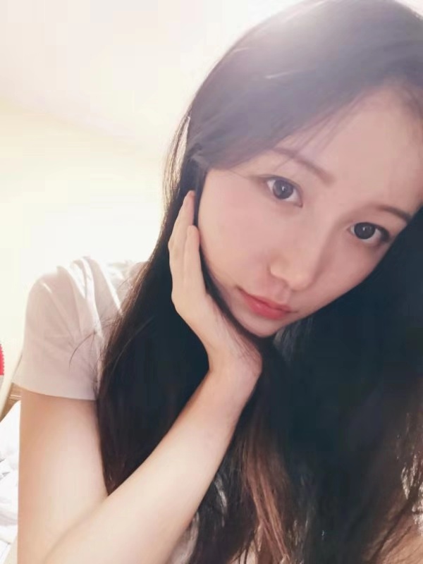 校花日志2019狐友校花龙瑶大眼迷人皮肤吹弹可破胶原蛋白满满