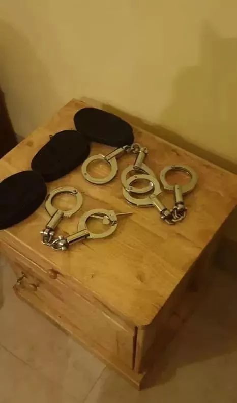 桥头一男子绑架他人,被警方逮捕!