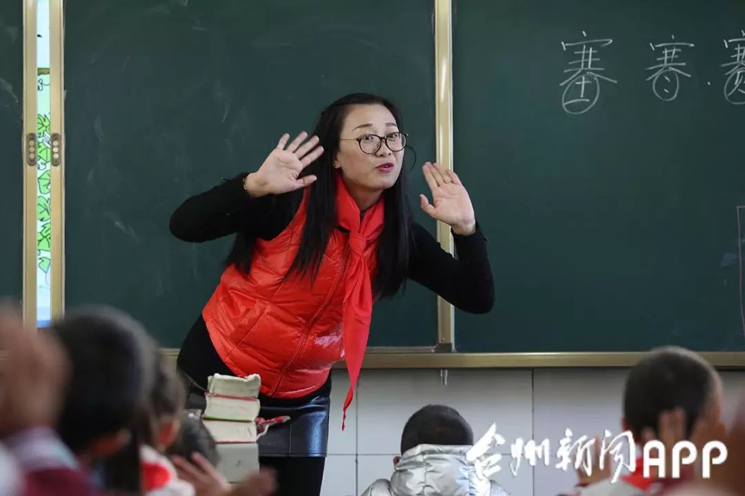 近年來,黃岩和臨海改擴建,提升中小學3所,幼兒園2所,建成文化長廊