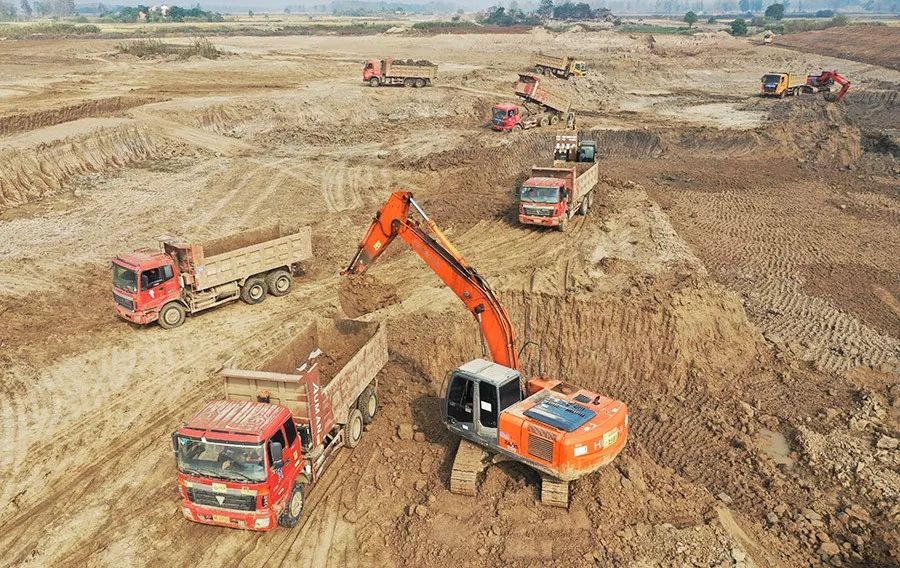 如果搞工程的朋友没回你微信他一定是在