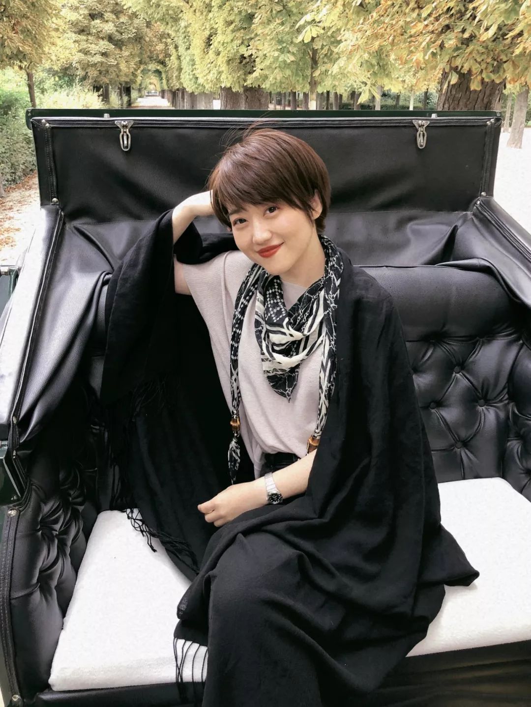 王冠红人馆——世界财经周刊_杨月