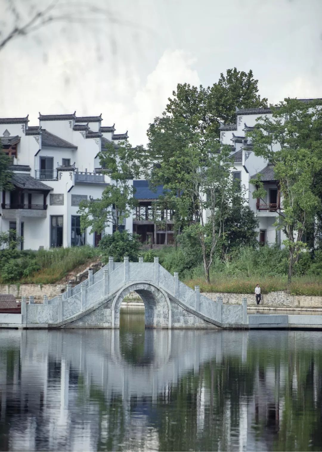 ar精选用匠心让艺术在此常驻江西婺源水墨上河山水比德