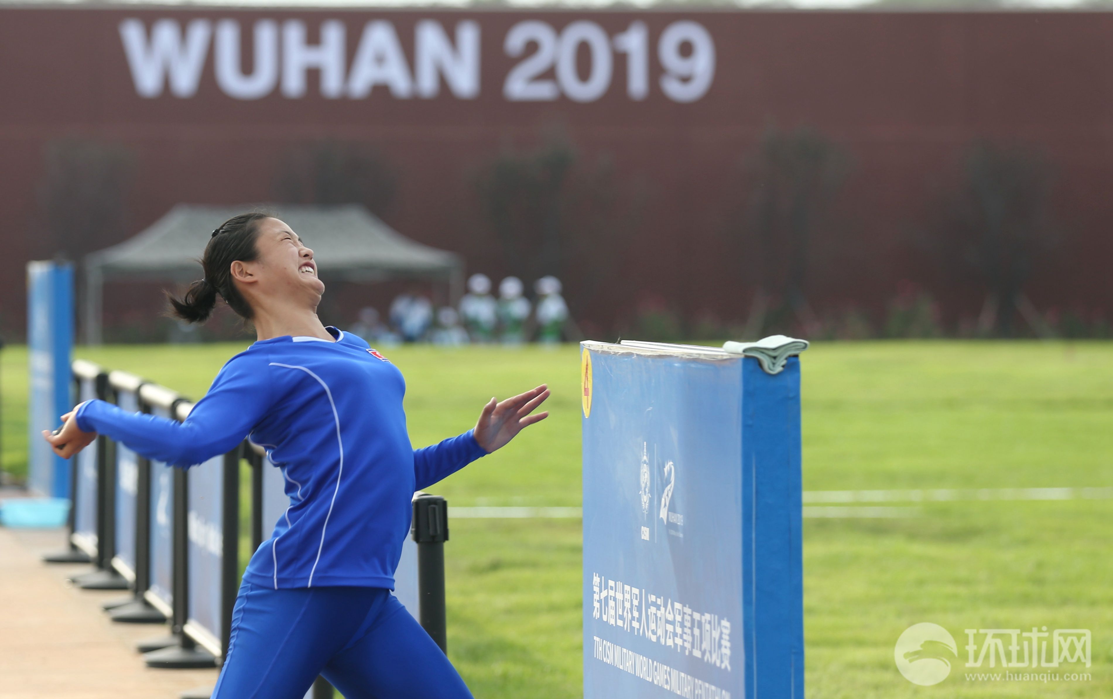 管超楠获得军运会军事五项个人全能女子(投弹)第一名