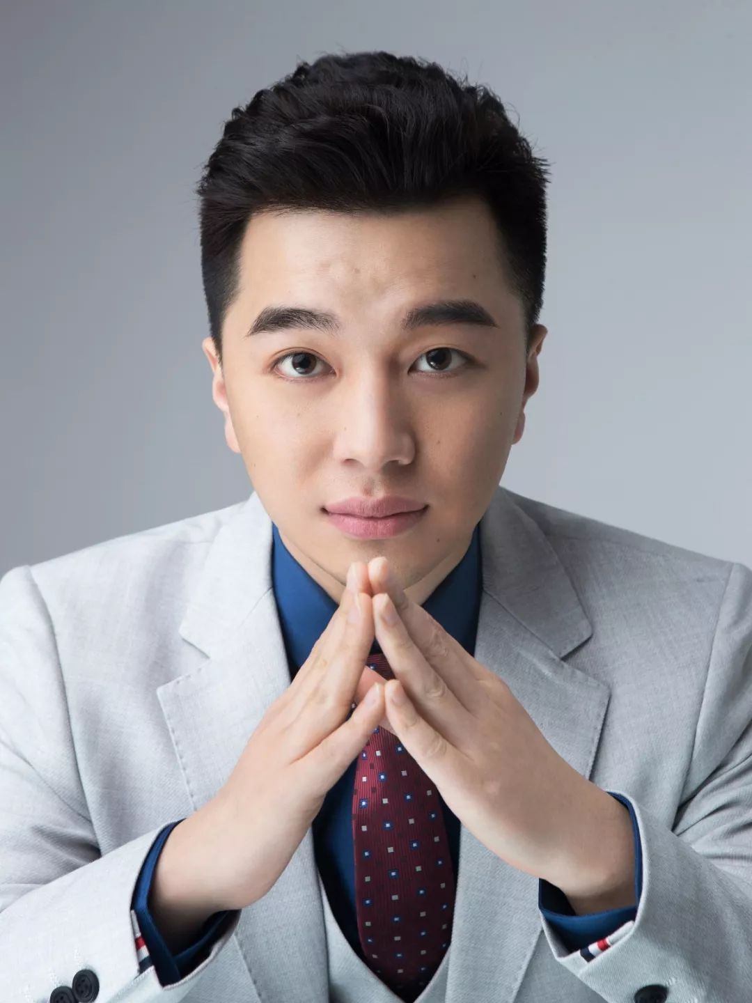 全国青少年语言艺术素质测评高级考官,专家团队讲师.