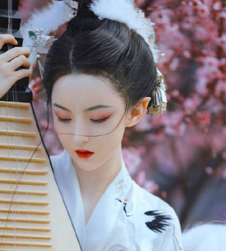 古装小姐姐肤如凝脂,仙气十足