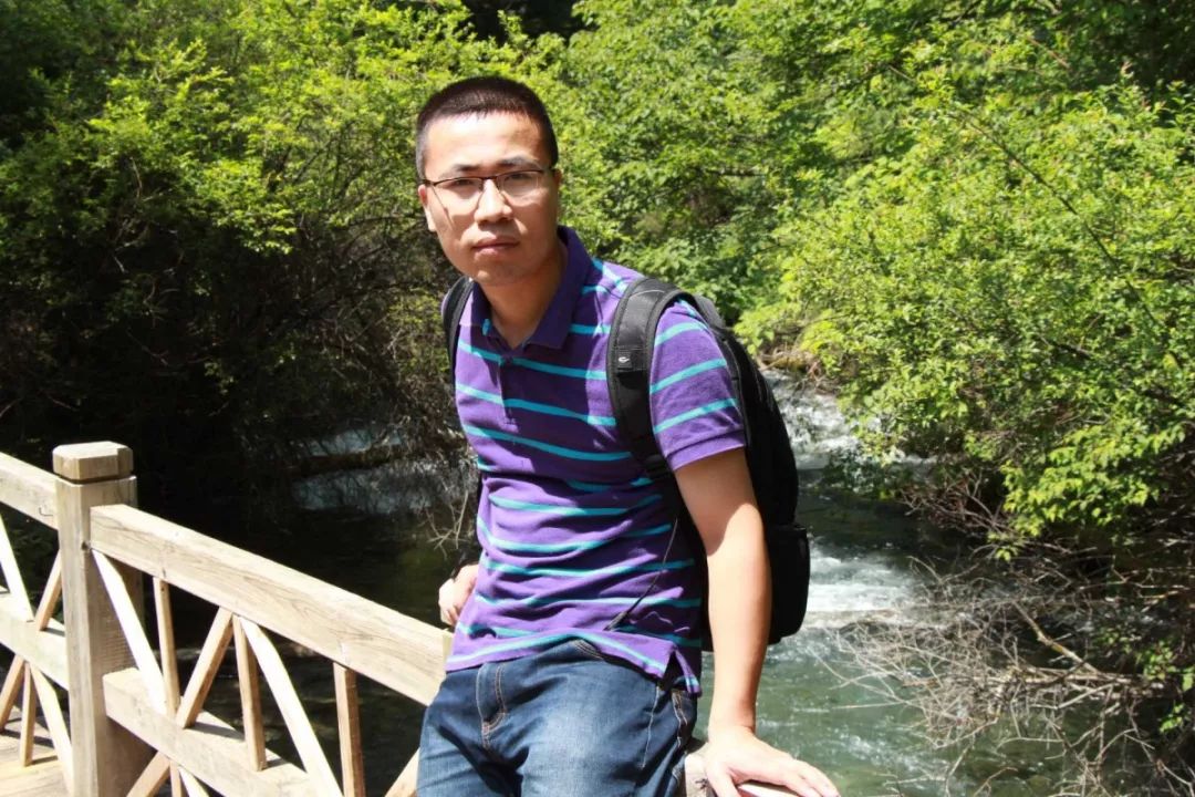 姚成伟咨询年级:1-6年级倾心关注稚嫩的童心,细心倾听祈盼的心声,精心