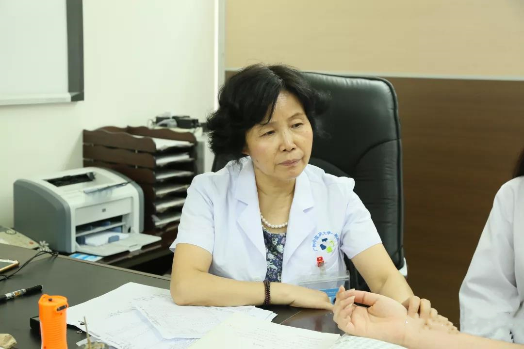 名医李赛美结石不开刀附带黄恒消