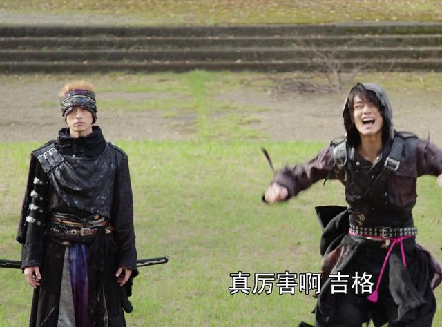 假面骑士01灭亡迅雷遭调侃官方亲自玩梗致敬exaid01可提前完结