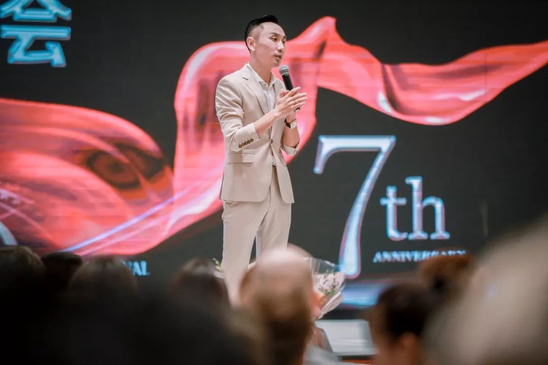 肖伟从负债500万到阿玛仕22家门店他仅用了7年时间