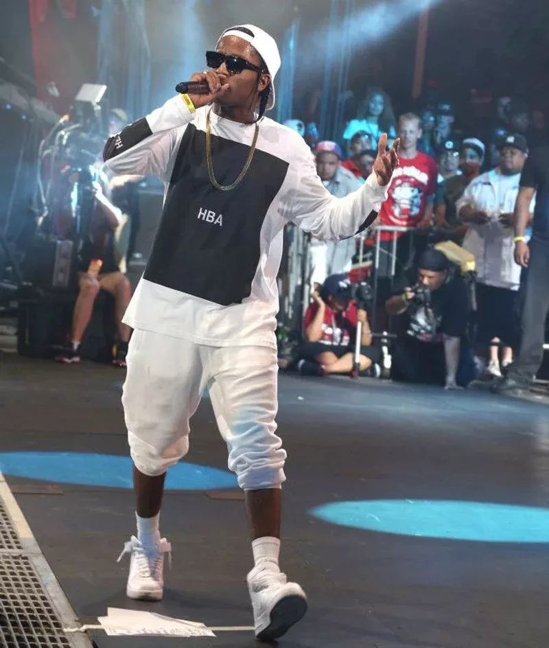 日本综艺票选"最 low 时尚",直指中国潮流圈_off-white