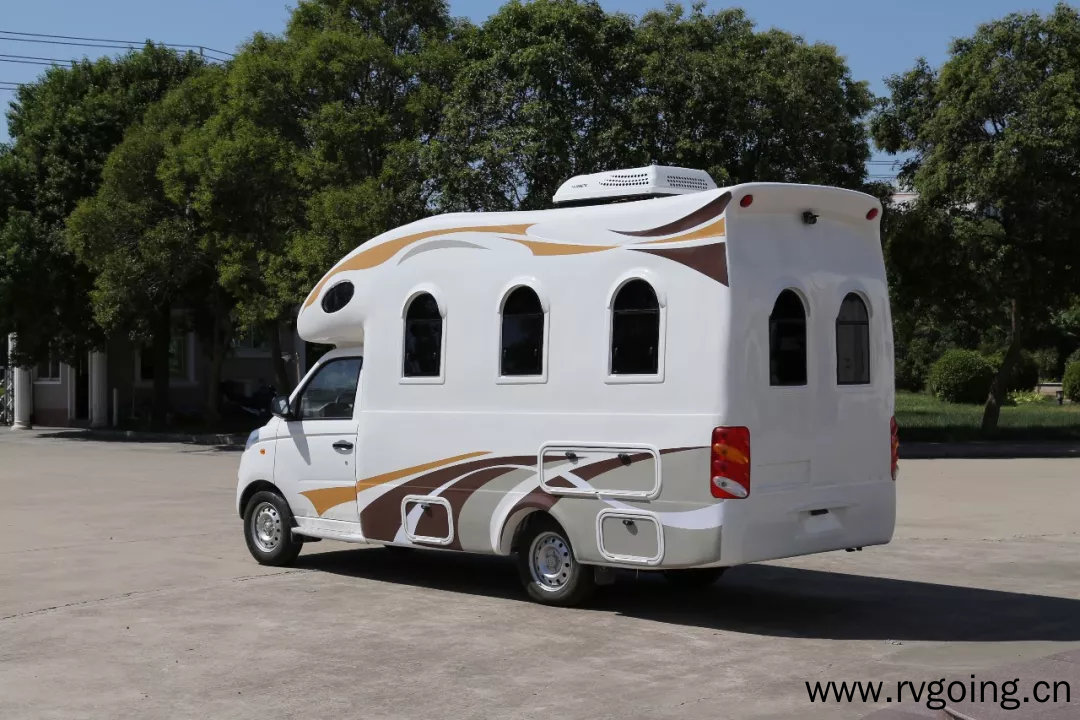 移动的小洋房新飞福田祥菱c型房车底盘三项升级国六排放